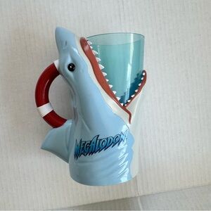 Monster Jam Magalodon Lightip Cup